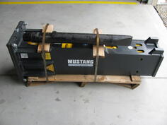 CAT - Novi čekič MUSTANG HM1302