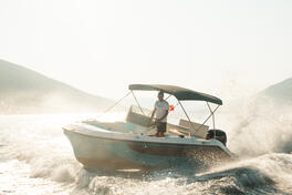 Arvor - Bulldog 600