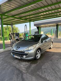 Peugeot - 207 - Na prodaju Peugeot 1.6 turbo