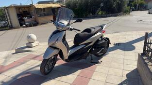 Piaggio - Beverly 400 HPE