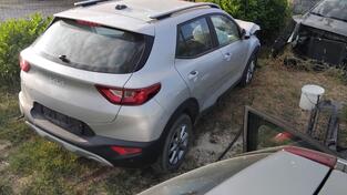 U djelovima Kia - Stonic 1.2 benzin