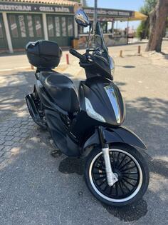 Piaggio - Beverly 300