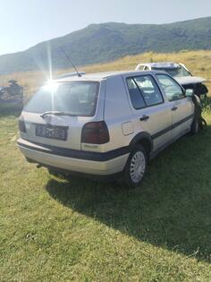 U djelovima Volkswagen - Golf 3 gt