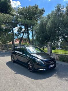 Mercedes Benz - B 220 - 220 AMG