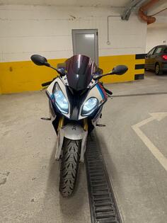 BMW - S1000RR