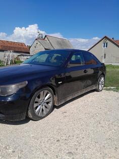 BMW - 530