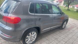 Volkswagen - Tiguan