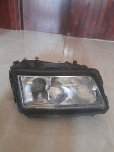 Desni far za Audi - S8    - 2000-2007