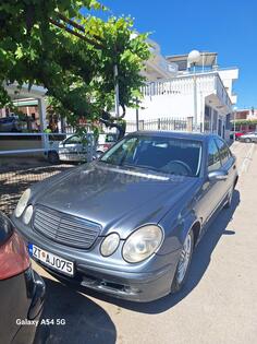Mercedes Benz - 220 - e220