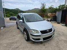 Volkswagen - Cross Touran - 2.0 tdi