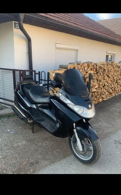 Piaggio - Piaggio X8