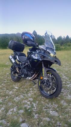 Benelli - 502x