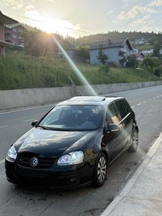 Volkswagen - Golf 5 - 1.9 tdi
