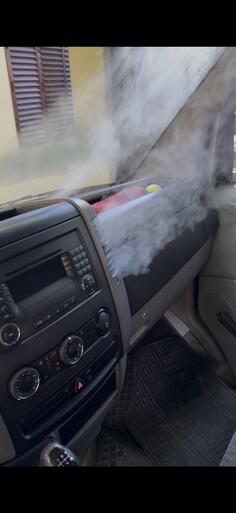 Refilling and service of car air conditioning - Car repair services