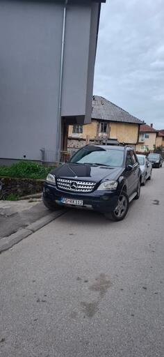 Mercedes Benz - ML 320 - 320