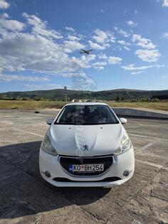 Peugeot - 208 - 1.6 HDI