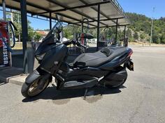 Yamaha - xmax