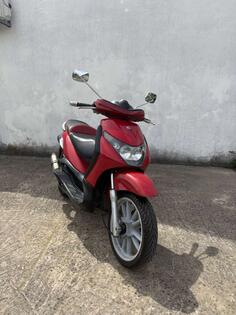 Piaggio - BEVERLY 250