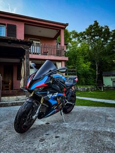 BMW - S1000rr