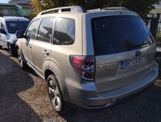 Subaru - Forester - 2.0