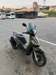 Piaggio - Beverly 300