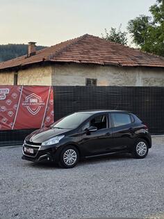 Peugeot - 208 - PREMIUM PACK