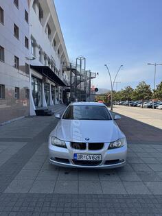 BMW - 320