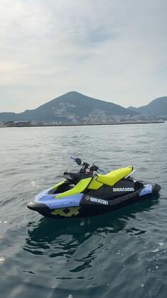 BRP - Sea doo spark trixx 3up 2024