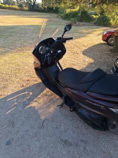 Yamaha - majestik 400