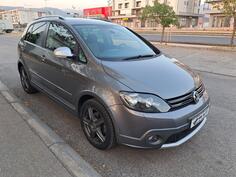 Volkswagen - Golf Plus - CROSS 1.6 TDI-DSG