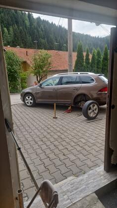 Volkswagen - Golf 6 - 1.6 tdi 4 Motion