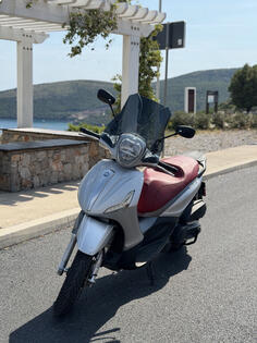 Piaggio - 350 Sport Touring