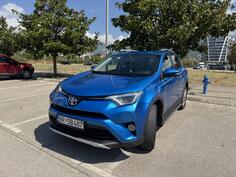 Toyota - RAV 4 - 2.0