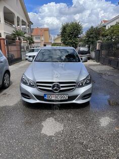 Mercedes Benz - E 220 - E 220