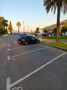 Volkswagen - Golf 6 - 16tdi