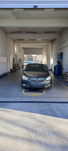 Opel - Insignia - 1.8 benzin