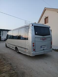 Mercedes Benz - 818