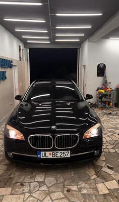 BMW - 750 - 4.4