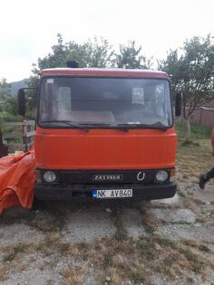 Zastava - 640