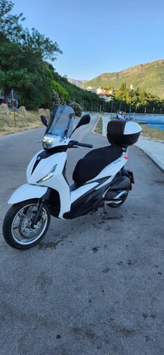 Piaggio - Beverly