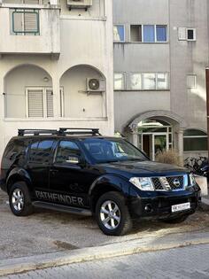 Nissan - Pathfinder - 2.5