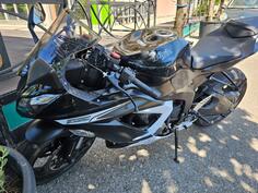 Kawasaki - zx6r