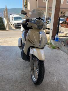Piaggio - beverly