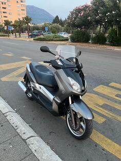 Yamaha - X-MAX