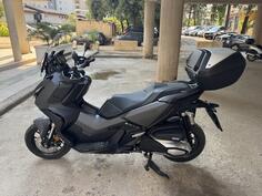 Honda - Adv 350