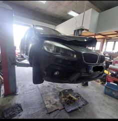 U djelovima BMW - 218 Gran Tourer 218d Automatik Gran Tourer 7 sjedista
