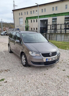 Volkswagen - Touran - 2.0 TDI