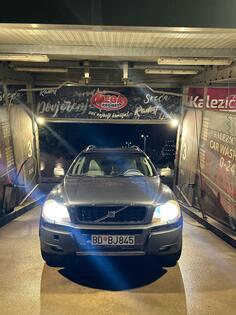 Volvo - XC 90 - 2.4
