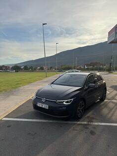 Volkswagen - Golf 8 -  Style 204 ks