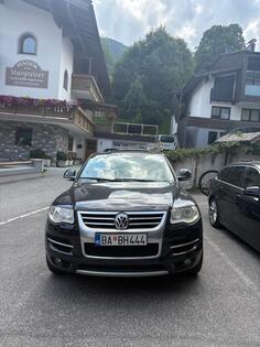 Volkswagen - Touareg - 3.0 TDI v6 Rline